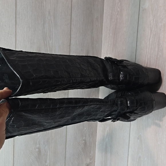 Born Women Tall Black Crocodile-Embossed Knee-High Boots Shoes Sz 9 - Picture 6 of 13